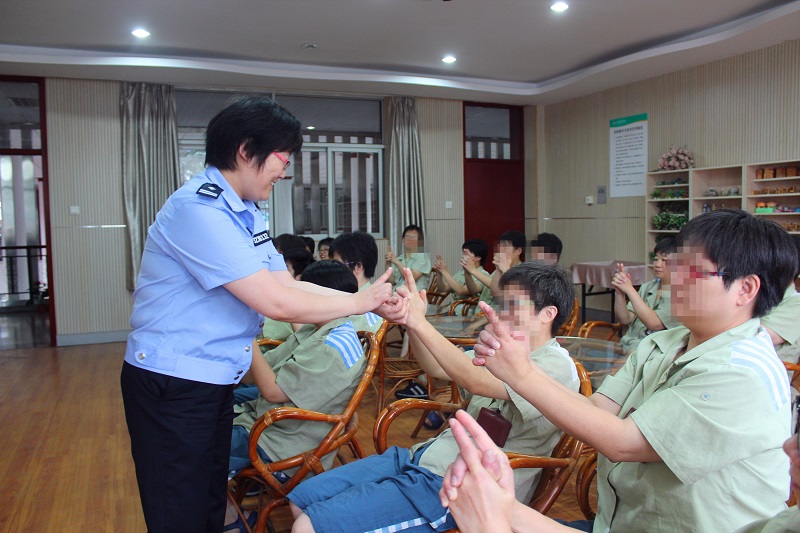 江苏监狱网 动态资讯 南京女子监狱开设"共情提高训练